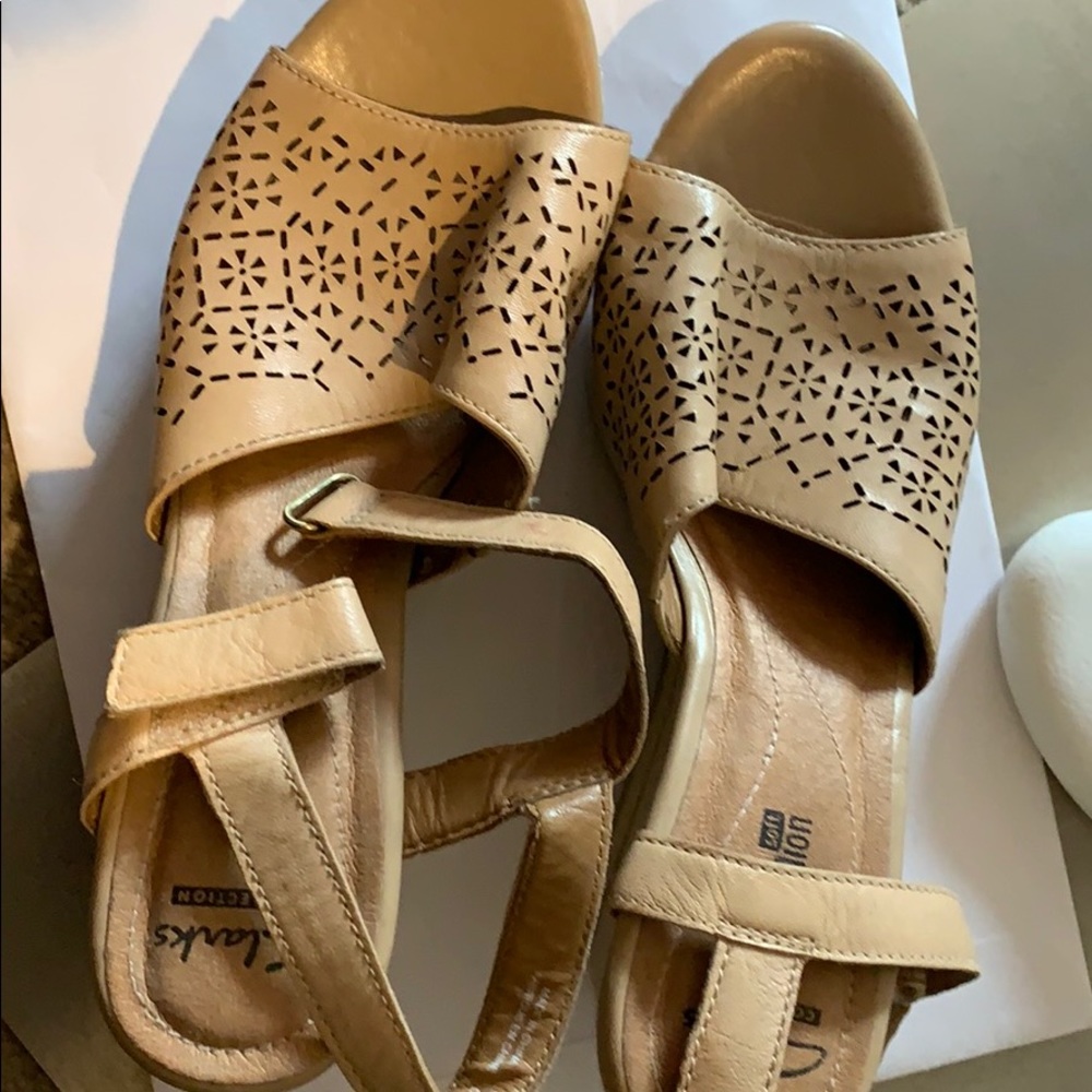 Shoe